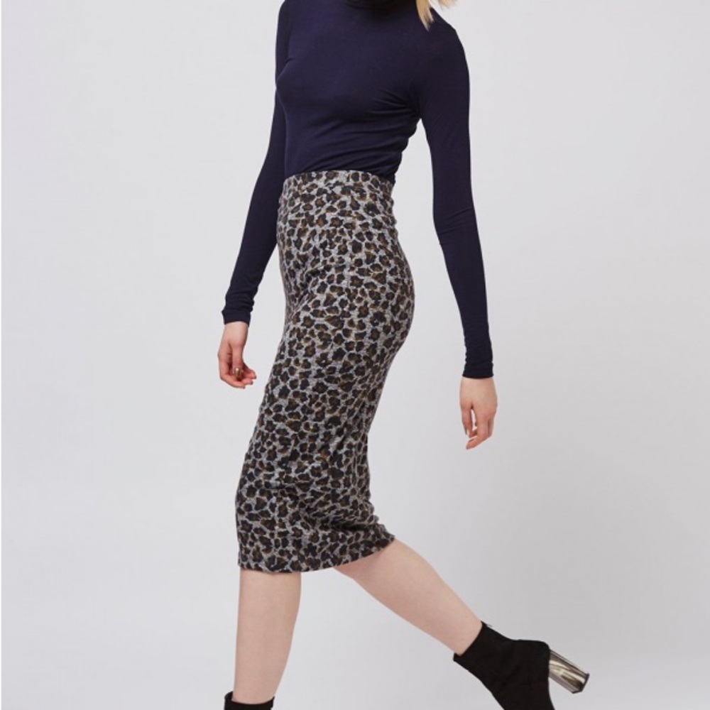 **NWOT ** CATHAYA Wool Blended Maxi Skirt Leopard Print